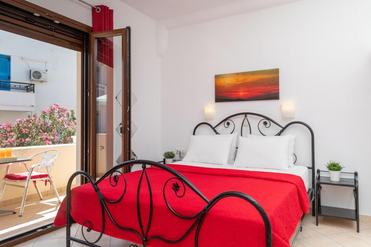 Naxos Diamond Studios Apartments Naxos City Екстер'єр фото
