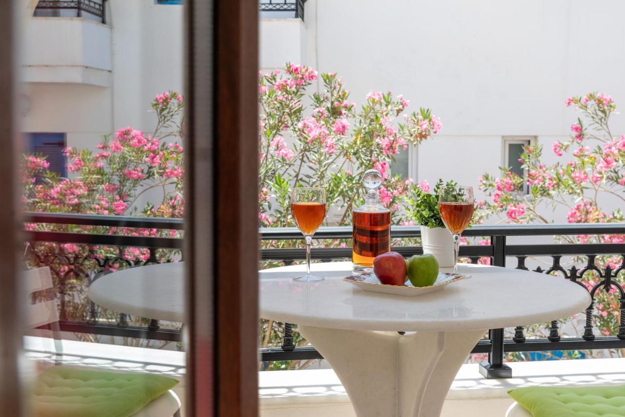Naxos Diamond Studios Apartments Naxos City Екстер'єр фото