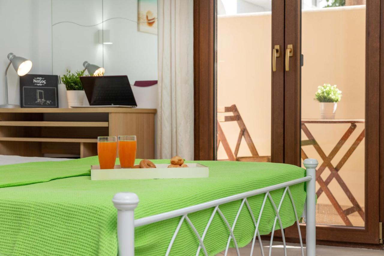 Naxos Diamond Studios Apartments Naxos City Екстер'єр фото