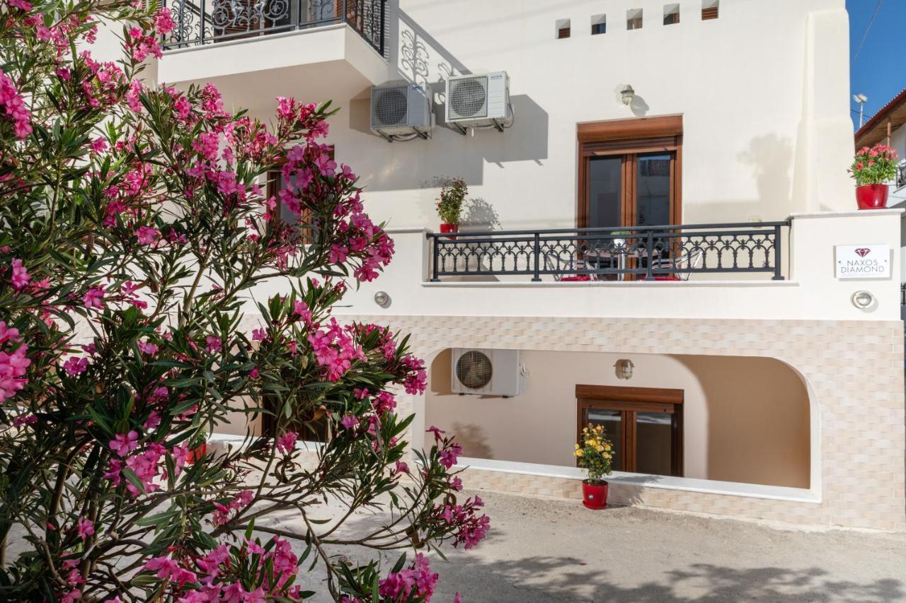 Naxos Diamond Studios Apartments Naxos City Екстер'єр фото