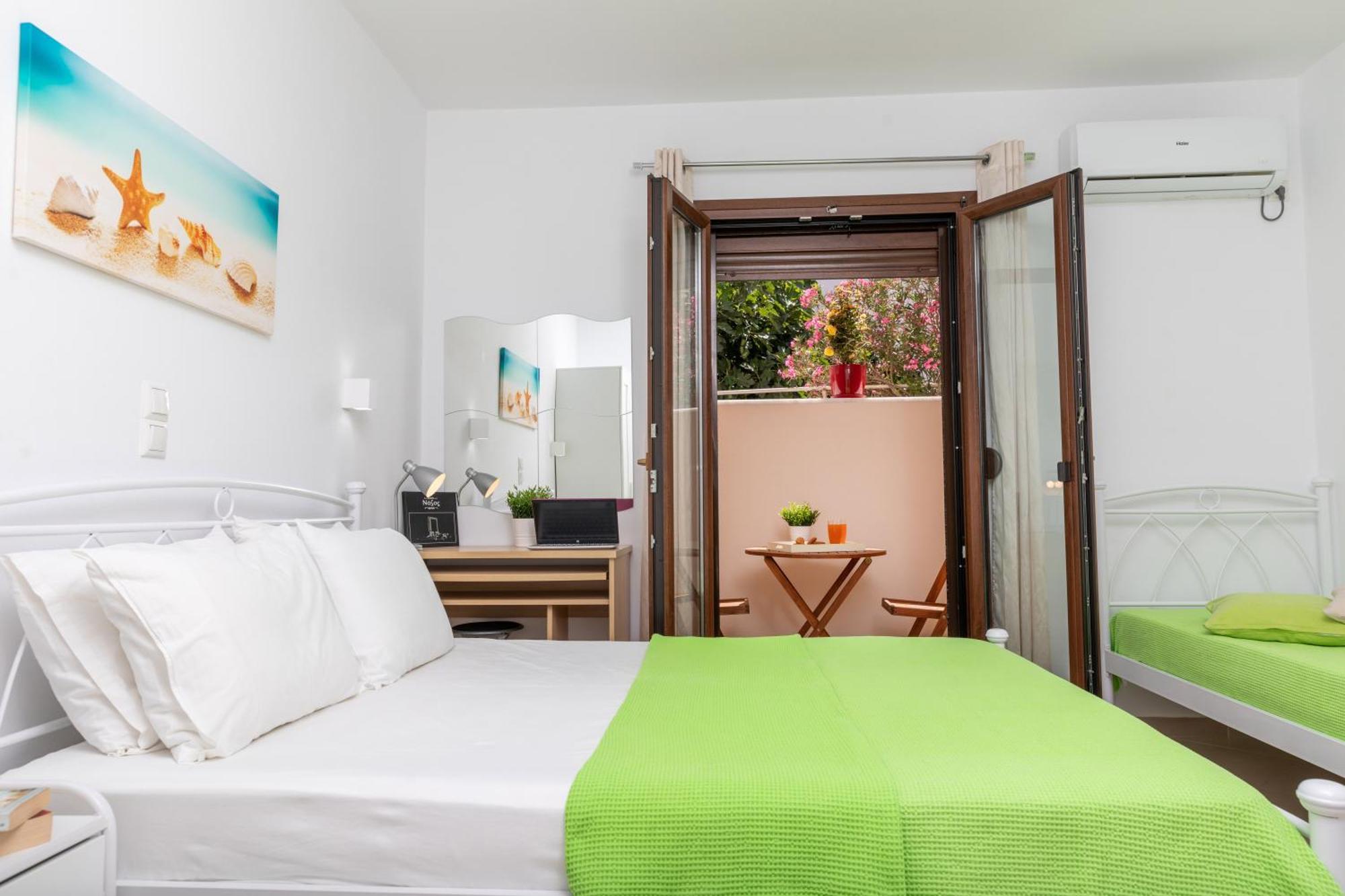 Naxos Diamond Studios Apartments Naxos City Номер фото