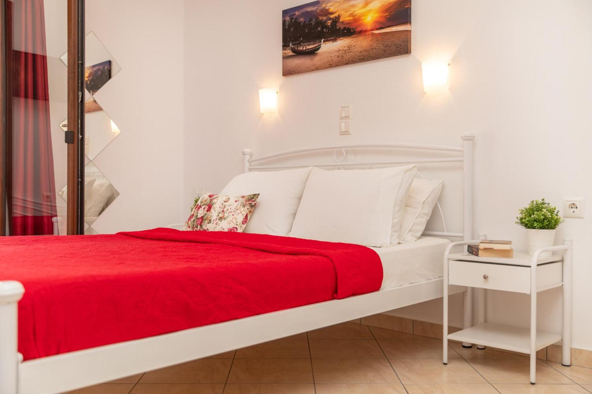 Naxos Diamond Studios Apartments Naxos City Номер фото