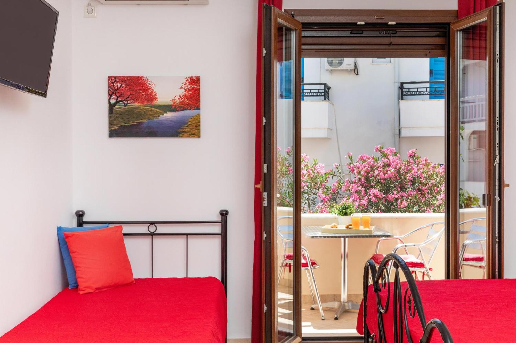 Naxos Diamond Studios Apartments Naxos City Номер фото